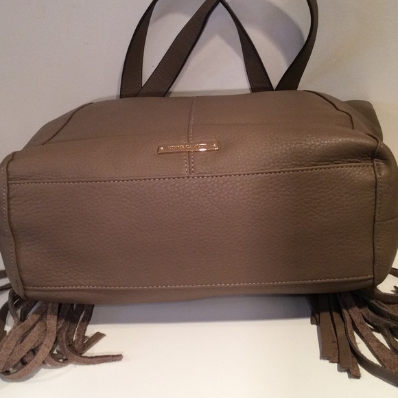 VINCE CAMUTO Fringe Tote - Picture 3 of 5